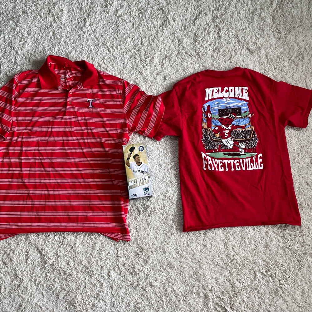 Reseller Sports Lot Nike Bobblehead Rangers Razorbacks Mariners